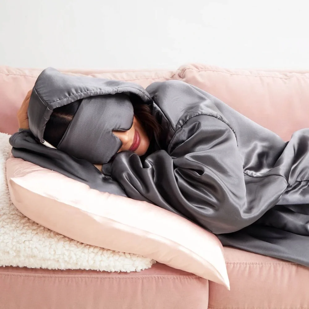 New packaged KITSCH Charcoal satin glazey Unisex wearable weighted blanket